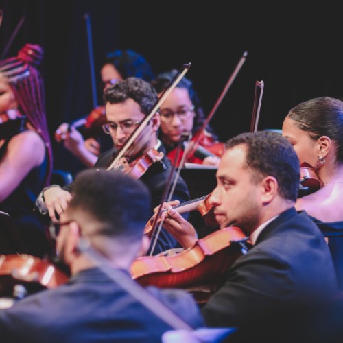 Teatro Maestro Franklin de Carvalho Jr recebe concerto da Orquestra Filarmônica de VR